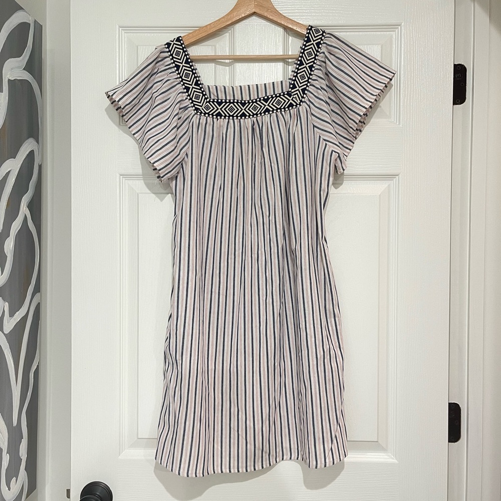 NWT. Size small. Super cute summer transitional dress from a local boutique